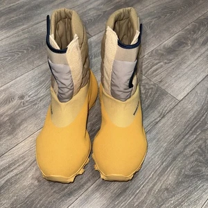 Adidas Yeezy Bota de Corredor Tejida Azufre Talla 8 EE. UU. / 7,5 UK / EURO 41,5 (GY1824) - Imagen 1 de 5