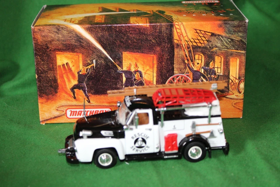 MATCHBOX MODEL OF YESTERYEAR 1954 FORD CIVIL DEFENSE TRUCK 1/43 #35187 - Image 1 of 1