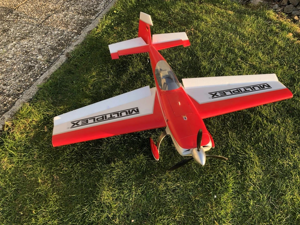 EXTRA von MULTIPLEX Modellflugzeug mit Elektro Motor RC Flugzeug - Bild 1 von 4