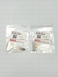 2pcs DAIHATSU GENUINE Blank Key 08198-K9000 for HIJET S200P S210P S201P S211P - Picture 1 of 3