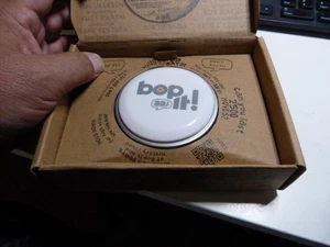 Botón Bop It RARO Nunca Usado - Edición Inventor 25 Aniversario Bop It - Imagen 1 de 5