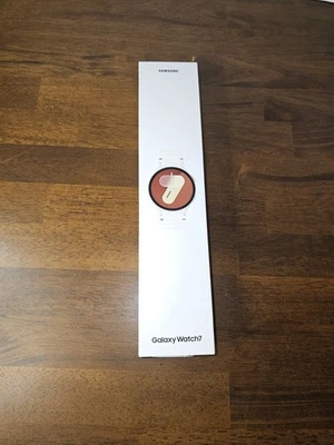 Reloj inteligente Samsung Galaxy Watch 7 40 mm AI SM-L300 GPS Wi-Fi Bluetooth crema Foto 1 de 4