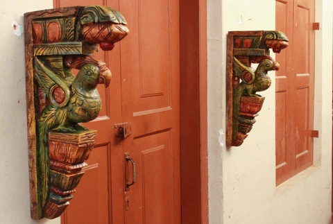 Peacock Corbel Wall Bracket Vintage Style Green Home Decor Wooden Bird Sculpture Cover