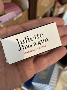 JULIETTE HAS A GUN MAGNOLIA BLISS EAU DE PARFUM VIAL SPRAY 0.057 Oz SAMPLE SIZE! - Picture 1 of 2