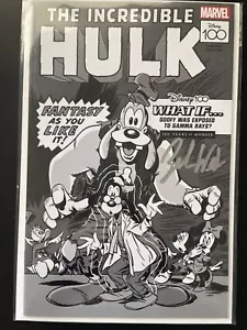 Amazing Spider-Man #21 1:100 Disney 100 B&W variante Hulk firmada por Zeb Wells con certificado de autenticidad - Imagen 1 de 8
