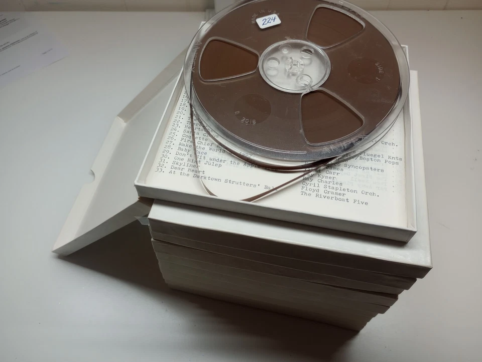 LOTE DE 10 CINTAS DE CARRETE A CARRETE AMPEX 671 7" MASTERIZACIÓN USO BONITOS ESPACIOS EN BLANCO Foto 1 de 1