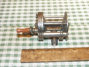 Vintage JC HIGGINS No. 312-3112 Model No. 4811 Fishing Level Wind Casting Reel - Picture 1 of 5