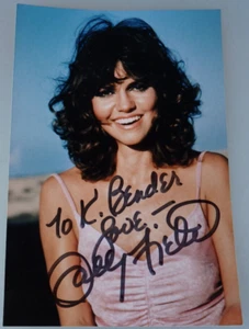 Handschriftliches Autogramm US Filmschauspielerin Sally Field (109534) - Picture 1 of 3