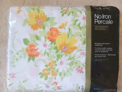 JC Penney Sin Hierro Percal Brillante Buttercup Hoja Plana Completa Flores Amarillas Nuevo de Lote Antiguo Foto 1 de 4