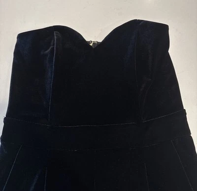 Mono bohemio de terciopelo negro sin tirantes talla 2 Express para mujer glamuroso vacaciones Foto 1 de 4