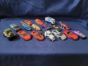Hot Wheels Lot of 16 - Various Models and Years (late 1980s - early 2000s) - Picture 1 of 18