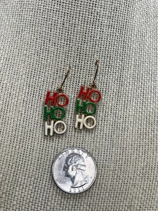 Vintage Weihnachten Metall und Emaille Ho, Ho, Ho baumelnde Ohrringe 1,25" - Bild 1 von 5