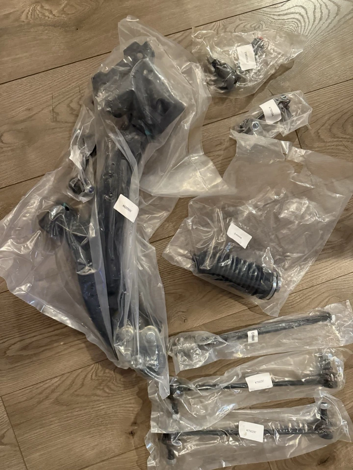 Brazos de control para Honda CR-V 2007-2011 brazos de control inferiores delanteros con kit de rótulas Foto 1 de 4