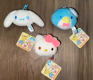 Neu mit Etikett (3) Sanrio Kopf Schlüsselanhänger Anhänger - Hello Kitty, Cinnamoroll & Smoking - Bild 1 von 1
