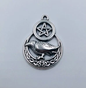 2 dijes de pentagrama de pájaro muerte artesanía artesanía colgante de metal 1,2" pulgadas - Imagen 1 de 2