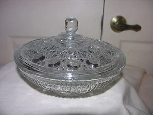Vintage Indiana Clear Crystal Glass Diamond Cut "Windsor" Candy Dish 5" X 7 1/2" - Picture 1 of 5