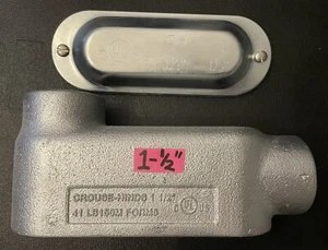 1-1/2” CROUSE-HINDS LB150M CONDUIT BODY 1-1/2" PLUS COVER & Gasket - Picture 1 of 1