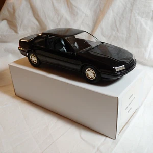 Ertl 1988 Beretta GT negro distribuidor promoción plástico - Imagen 1 de 11