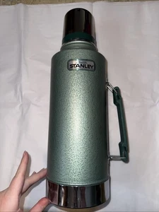 Vintage Stanley Aladdin USA halbe 1/2 Gallone Thermoskanne A945DH mit Griff  - Bild 1 von 5