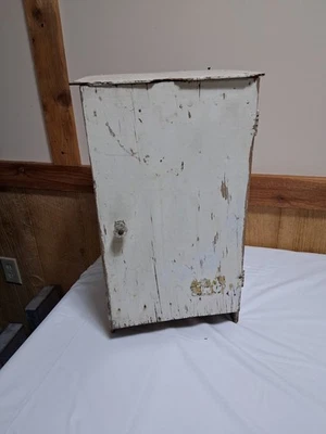 Antiguo gabinete de madera para pastel/pan rústico vintage Foto 1 de 4