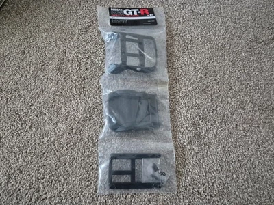 1/8 Scala EAGLEMOSS Costruisci La Tua NISSAN R35 GT-R Auto Numero 27 - Immagine 1 di 3