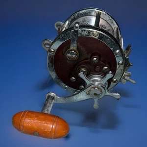 Vintage Penn Senator 114H Salt Water Fish Reel Ball Bearing Preowned Right Hand - Picture 1 of 8
