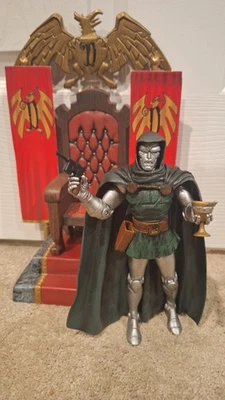 Marvel Select Dr. Doom  Foto 1 de 4