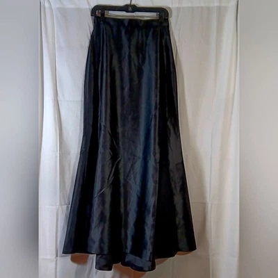 Falda Larga Negra Tadashi 4/6 Formal Satén Línea A Dobladillo Cola de Pescado Vacaciones Foto 1 de 4