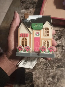 Cobblestone Corners Village House 4.5" Christmas Village LED Florist Home Decor - Picture 1 of 5