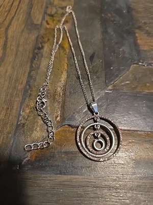 Colgante Paparazzi Tono Plata Piedras Preciosas Rosa Con Collar Foto 1 de 4