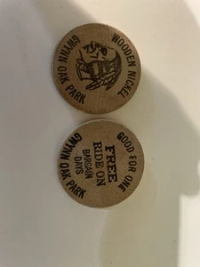 2 Vintage Gwynn Oak Park Baltimore Vergnügung Holznickel GRATISFAHRT Pässe - Bild 1 von 1