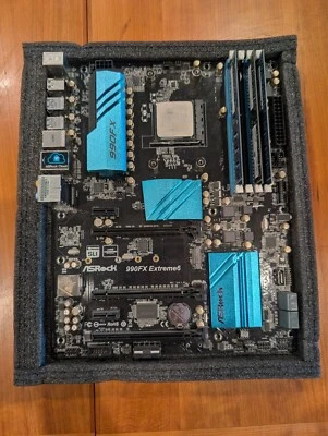 ASROCK 990FX Extreme6 - AMD FX 8300 - 12GB DDR3 - AM3 CPU / Motherboard Combo - Image 1 of 4