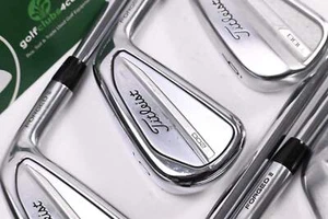 Titleist T200/T100 2023 Irons / 4-PW / X-Flex Dynamic Gold X100 Shafts - Picture 1 of 7