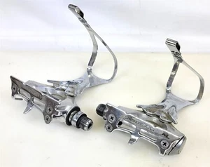 Pedales de bicicleta de carretera Shimano 600 PD-6207 con clips para dedos ~ T470C - Imagen 1 de 9