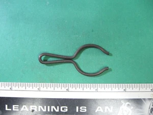 YAMAHA DS7 R5 RD250/350/400 TX650 XS1 NOS OEM CLIP DE ARRANQUE 90468-26045-00 jh - Imagen 1 de 4