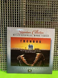 Tremors (Laserdisc, 1996) Signature Collection Letterboxed Edition 2 Disc Horror - Picture 1 of 4