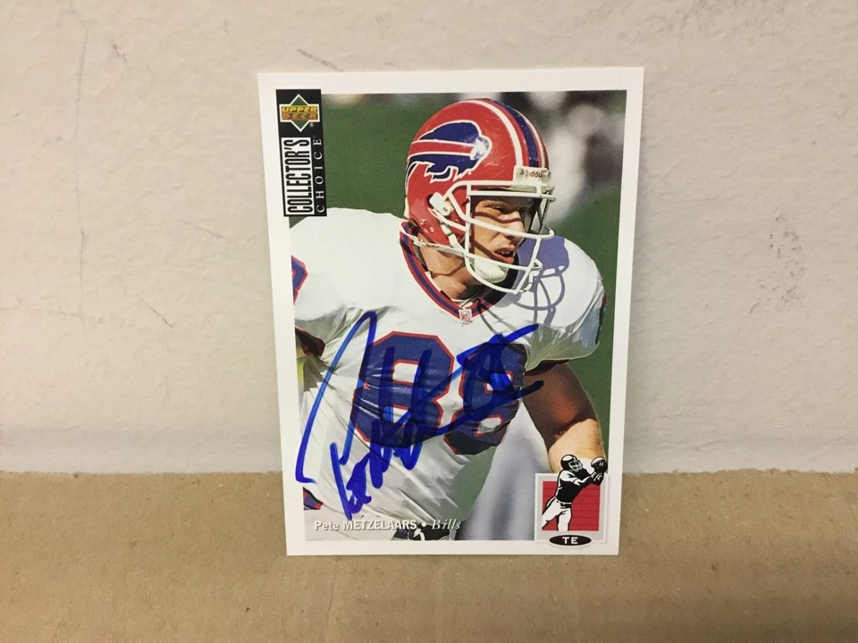 Pete Metzelaars Autographed Card - 1994 Collectors Choice Football - Bills - Image 1 of 1