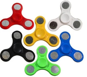 FIDGET HAND SPINNER ENTSPANNENDES SPIEL ANTI STRESS TASCHE 3D - Bild 1 von 1