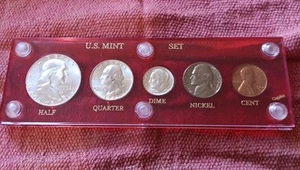 1962 U.S. Philadelphia MINT SET, ( 90% SILVER, B.U) - Picture 1 of 3