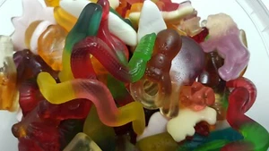 4 x 1 KG TROLLI " FUN for ALL " Süsser Mixx, sehr lecker "100g für € 0,65 - Bild 1 von 11