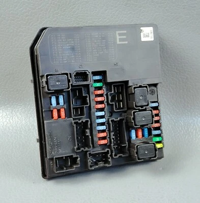 2011 Nissan Pathfinder Frontier Titan IPDM BCM Body Control Module 284B7ZE03B - Image 1 of 4