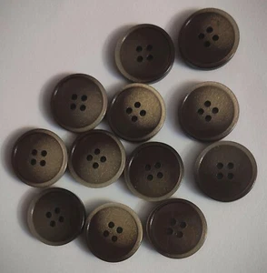 7/8" Heavy Clothing / Crafting Buttons - Picture 1 of 4