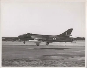 HAWKER HUNTER F6 WW593 LARGE VINTAGE ORIGINAL PRESS PHOTO F.6 RAF - Picture 1 of 2