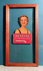Étiquette publicitaire vintage années 1930 femme Dentyne sur vitre « garder les dents blanches »