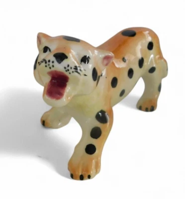 De colección Rugiente Boca Abierta Leopardo Guepardo Jaguar Gato Pequeña Estatuilla de Cerámica Japón Foto 1 de 4