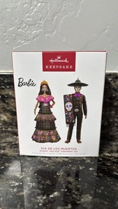 Juego de adornos Hallmark Keepsake Barbie y Ken Día de los Muertos 2022 nuevo en caja - Imagen 1 de 1