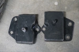 Front Left & Right Motor Mounts for Ford Thunderbird 1961-1968 Mustang 1968-1969 - Picture 1 of 1