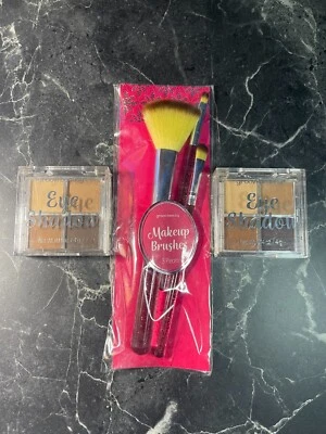 Groovi Beauty Eyeshadow Quad Pallette- Cream Beige Brown Neutral & Brush Set - Image 1 of 4