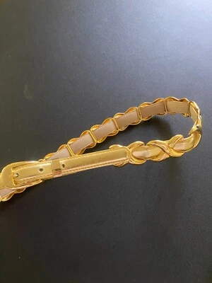 Cinturón de cuero con eslabones de cadena de metal dorado Captiva de colección años 80 mediano Fran fino Foto 1 de 4