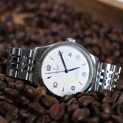 Tudor 1926 | 36mm | Caja y papeles | 2020 | Ref. 91450 Foto 1 de 4